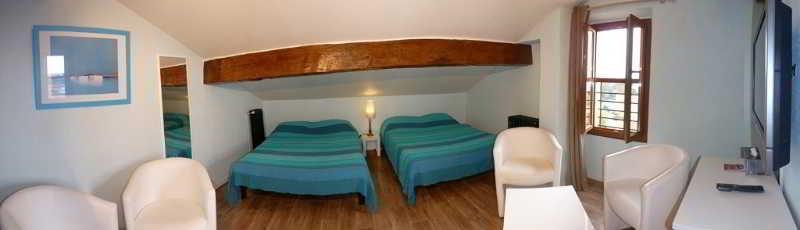 Du Soleil Hotel